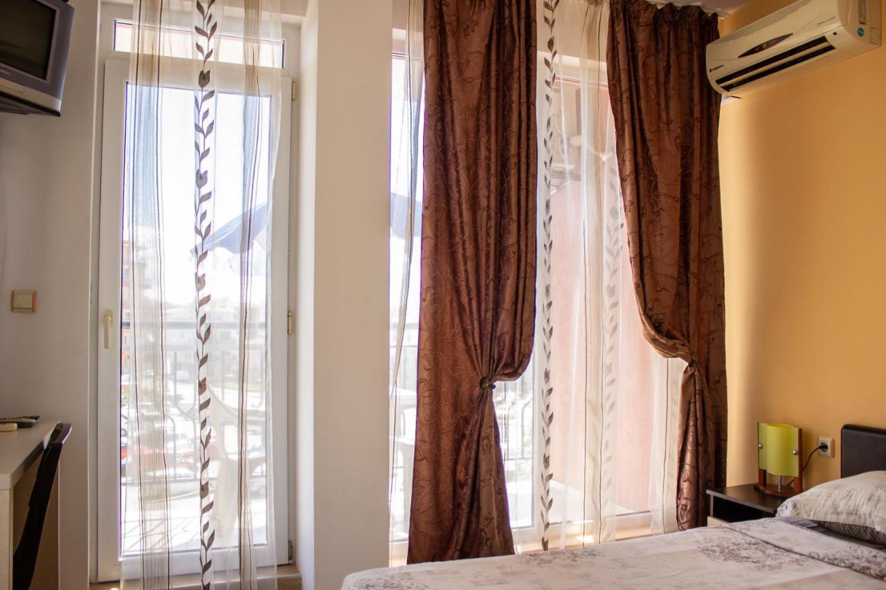 Central Couple Studio Поморие Экстерьер фото