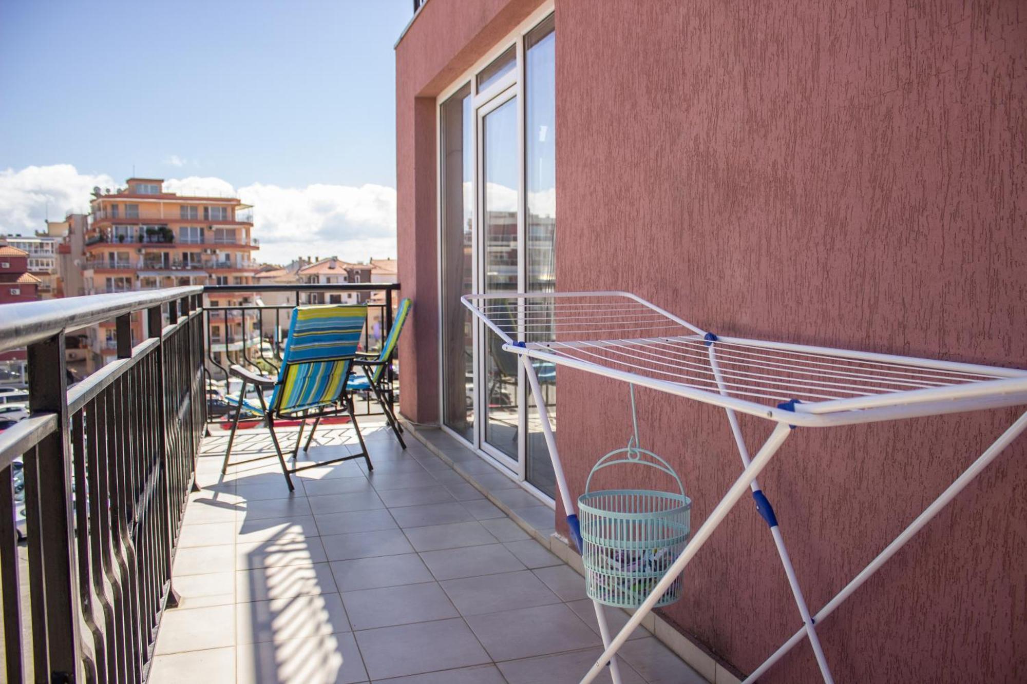Central Couple Studio Поморие Экстерьер фото